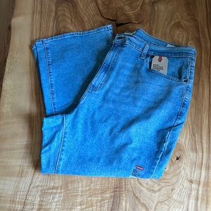 NWT Women's Levi High-Waisted Cropped Flare, High Rise, Size 20W